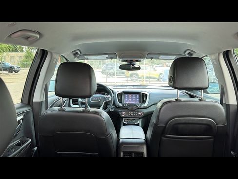 Used 2024 GMC Terrain SLT w/ Elevation Edition AWD/4WD image 27