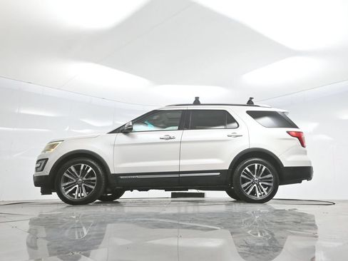 Used 2016 Ford Explorer Platinum AWD/4WD image 64