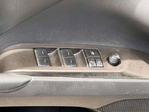 Used 2024 Toyota Camry SE w/ Convenience Package FWD image 11