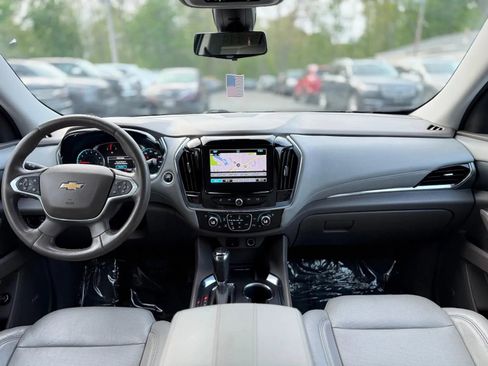 Used 2018 Chevrolet Traverse Premier AWD/4WD image 26