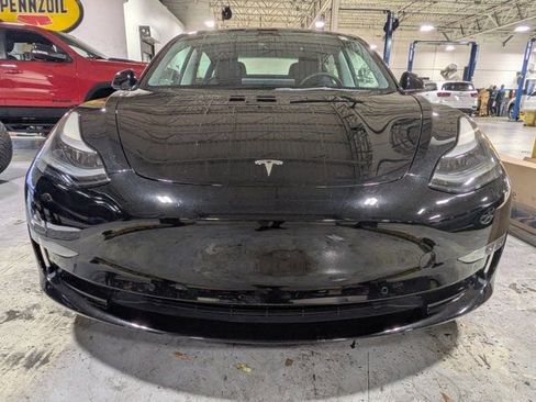 Used 2022 Tesla Model 3 Performance image 7