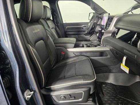 New 2026 RAM 1500 Laramie w/ Night Edition AWD/4WD image 43