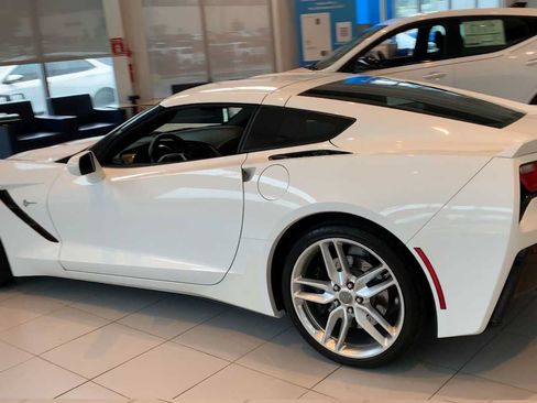 Used 2014 Chevrolet Corvette Stingray Coupe RWD image 6