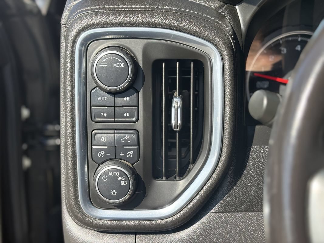 Used 2021 Chevrolet Silverado 1500 RST AWD/4WD image 21