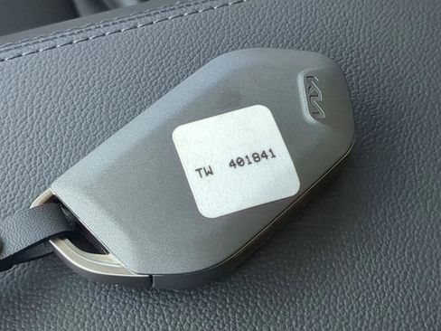 New 2026 Kia Sportage EX w/ EX Panorama Roof Package image 24