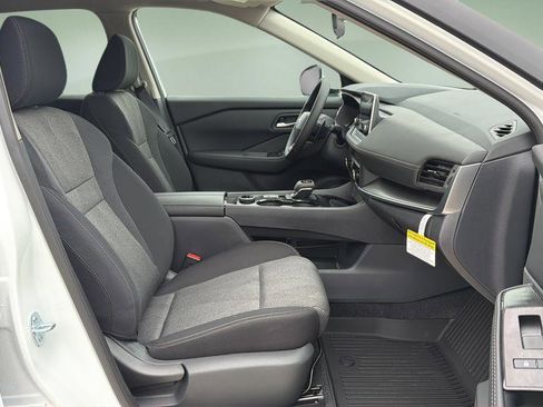 New 2026 Nissan Rogue SV w/ Cold Weather Package AWD/4WD image 11