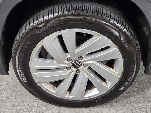 Used 2021 Volkswagen Atlas SEL AWD/4WD image 14