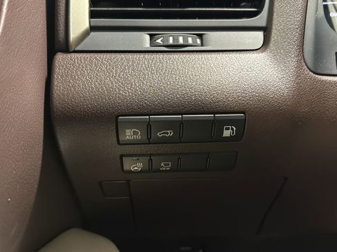 Used 2020 Lexus RX 450h AWD w/ Premium Package image 19