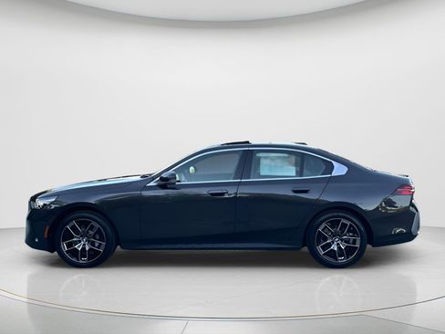 New 2026 BMW 530i w/ Premium Package RWD image 10