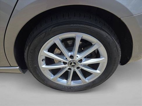 Certified 2019 Mercedes-Benz A 220 image 20