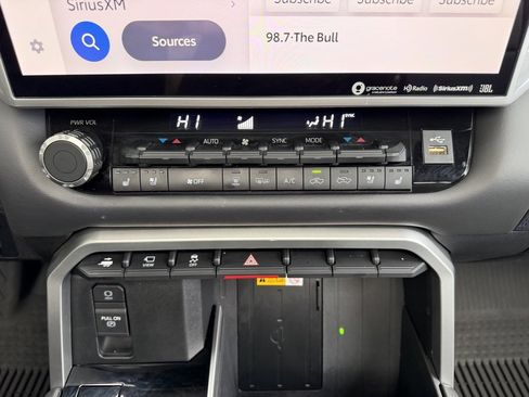 Used 2024 Toyota Tundra Platinum image 23