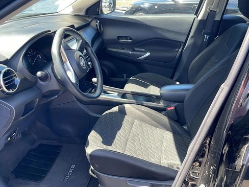 Used 2023 Nissan Kicks SV FWD image 19