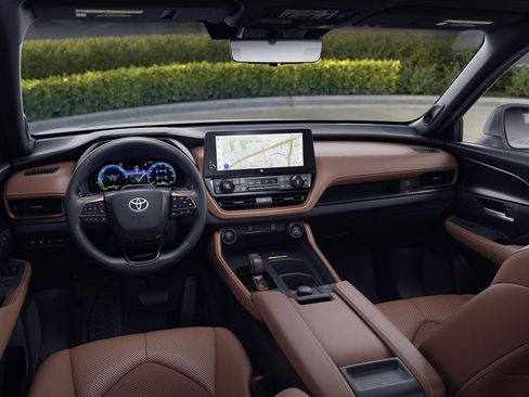 New 2026 Toyota Grand Highlander AWD Hybrid image 47