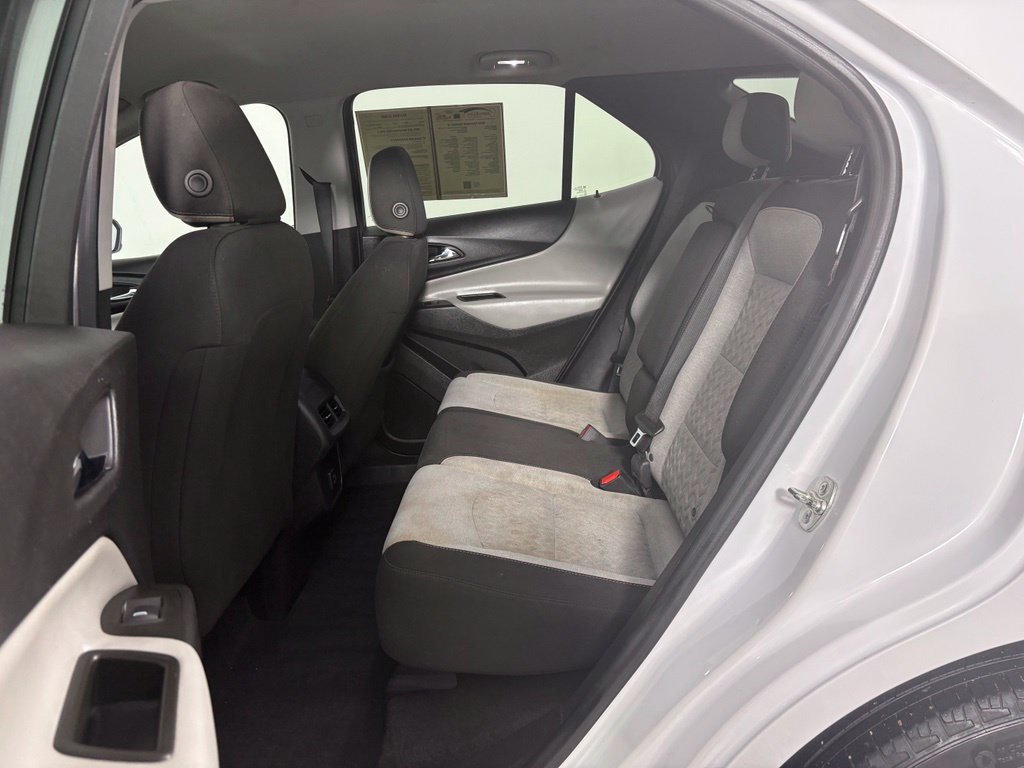 Used 2024 Chevrolet Equinox LS w/ LS Convenience Package FWD image 9
