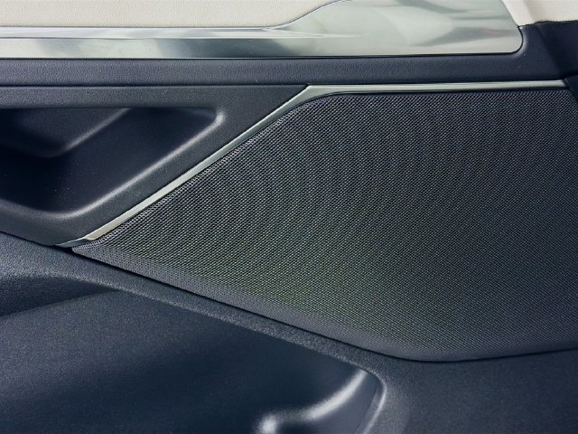 New 2026 Lincoln Navigator Premiere AWD/4WD image 19