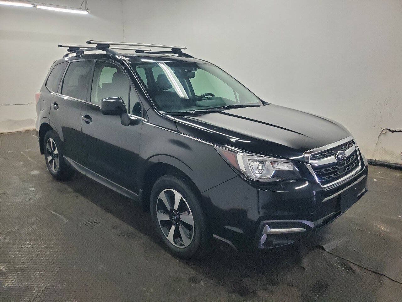 Used 2018 Subaru Forester 2.5i Limited AWD/4WD image 3