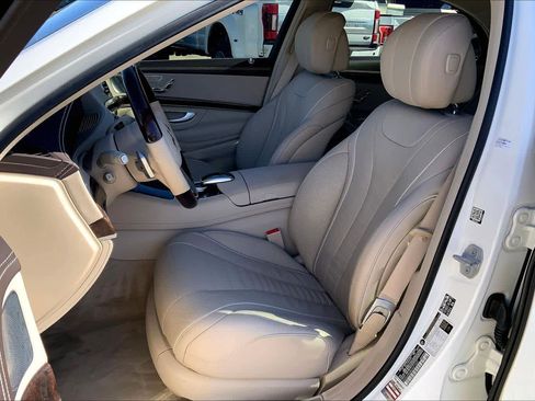 Used 2018 Mercedes-Benz S 560 4MATIC Sedan image 7