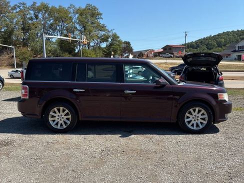 Used 2011 Ford Flex SEL w/ Rapid Spec Order Code image 5