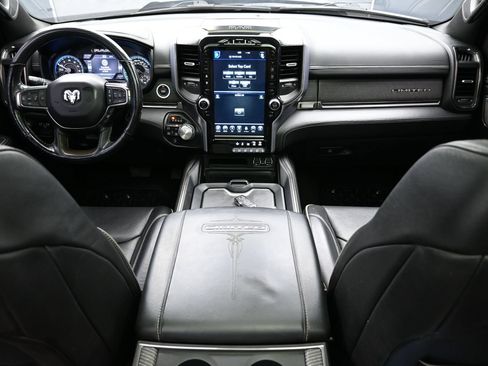 Used 2020 RAM 1500 Limited w/ Black Appearance Package AWD/4WD image 14