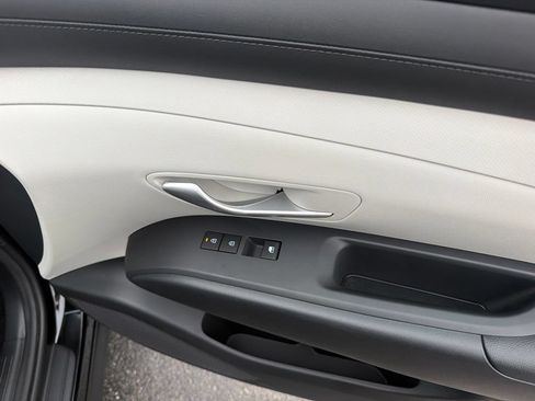 Used 2025 Hyundai Tucson SEL FWD image 39