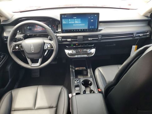 New 2025 Lincoln Corsair FWD w/ Equipment Group 101A image 15
