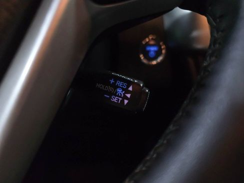 Used 2019 Toyota Highlander Limited Platinum image 26