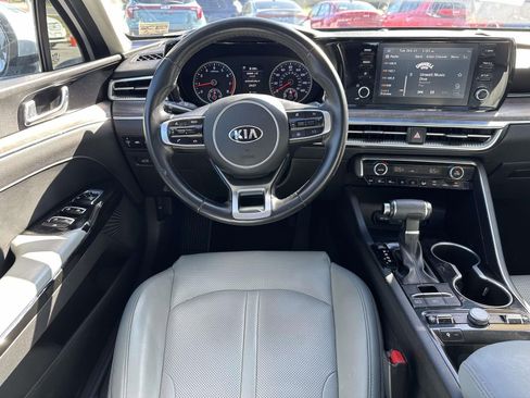 Used 2021 Kia K5 EX image 2