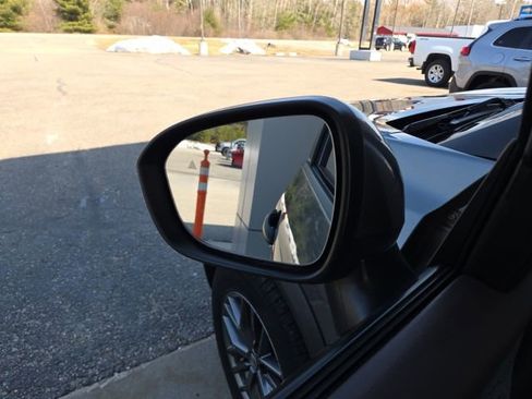 Used 2021 Nissan Rogue S image 35