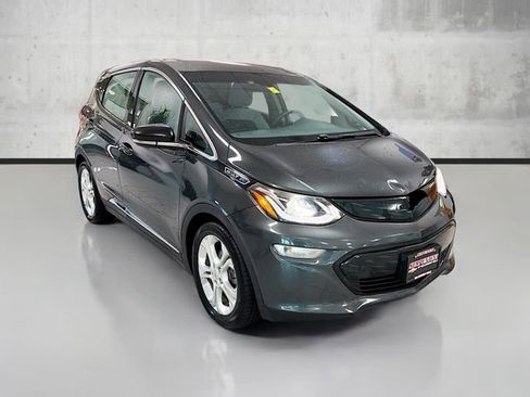 Used 2018 Chevrolet Bolt LT image 3