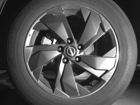 Used 2025 Nissan Rogue SV FWD image 12