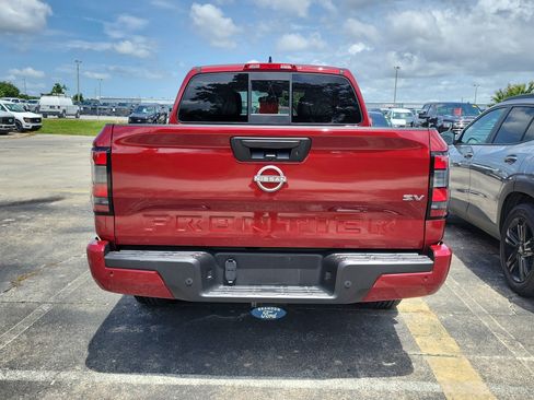 Used 2022 Nissan Frontier SV RWD image 5