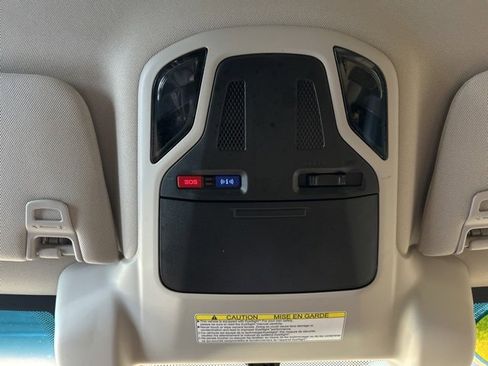 Used 2021 Subaru Outback Limited image 18