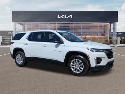 Used 2023 Chevrolet Traverse LS