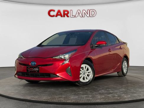 Used 2017 Toyota Prius Two FWD image 1
