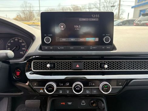 Used 2023 Honda Civic EX image 8