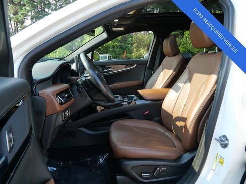 Used 2023 Lincoln Nautilus Reserve AWD/4WD image 16