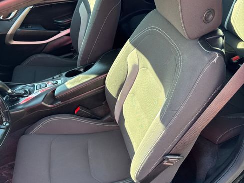 Used 2018 Chevrolet Camaro LT image 14