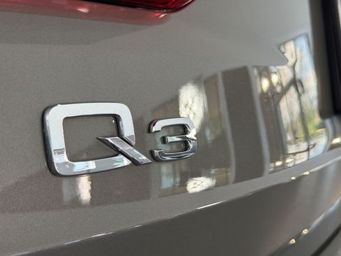 Used 2022 Audi Q3 2.0T Premium w/ Convenience Package AWD/4WD image 34