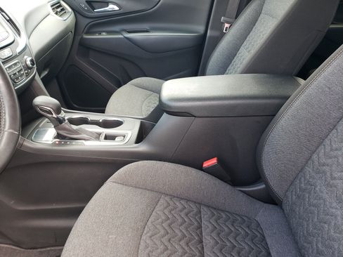 Used 2022 Chevrolet Equinox LT w/ Driver Convenience Package FWD image 27