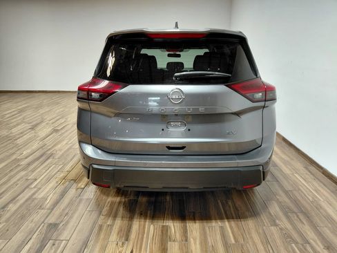 Used 2024 Nissan Rogue SV FWD image 22