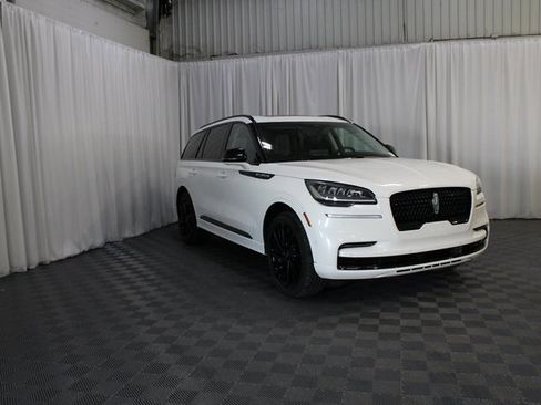 Used 2022 Lincoln Aviator Reserve w/ Equipment Group 201A image 31