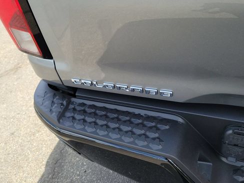Used 2026 Chevrolet Colorado Trail Boss AWD/4WD image 19