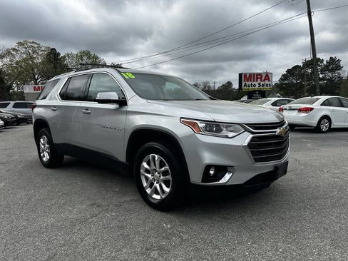 Used 2018 Chevrolet Traverse LT image 8