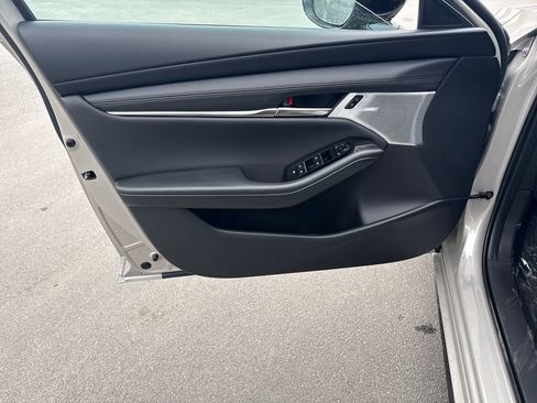 New 2026 MAZDA MAZDA3 Hatchback w/Premium Plus Pkg image 23