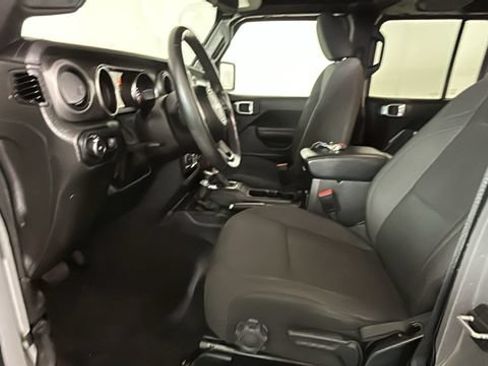 Used 2023 Jeep Wrangler Unlimited Sport AWD/4WD image 9