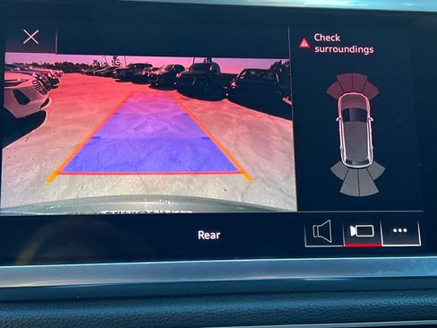 Used 2022 Audi Q3 2.0T Premium w/ Convenience Package image 30