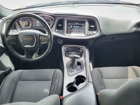 Used 2019 Dodge Challenger SXT RWD image 22