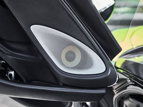 Used 2023 McLaren GT RWD image 34