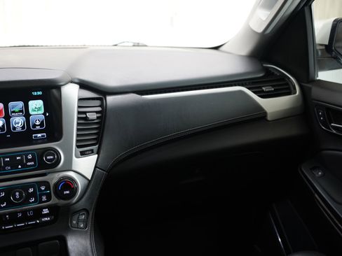 Used 2019 GMC Yukon XL SLT image 24