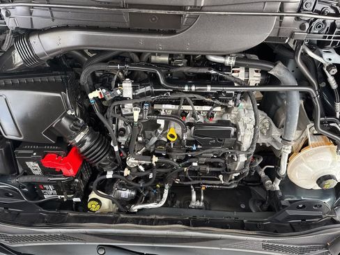 Certified 2022 Ford Escape SE w/ SE Sport Appearance Package image 32